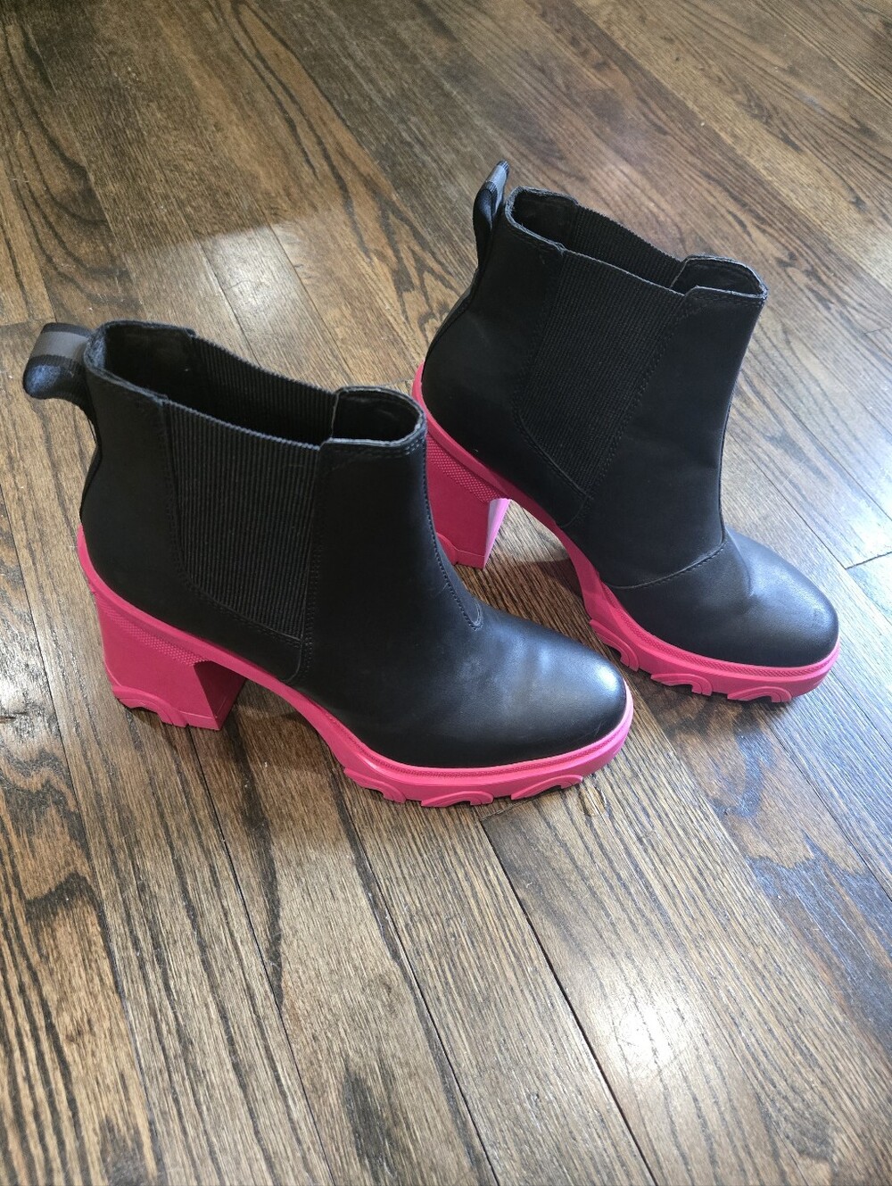 Sorel Brex Heel Platform Chelsea Bootie Black And Pink Size 9 - Picture 2 of 10